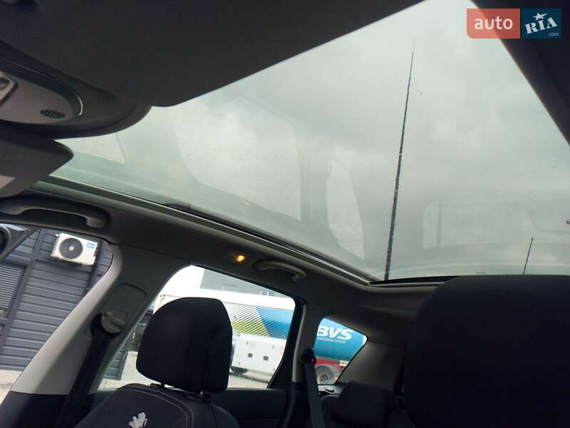 Универсал Peugeot 308 2009 в Бориславе