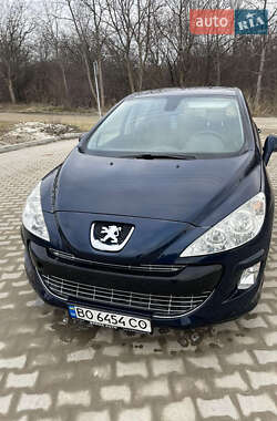 Хэтчбек Peugeot 308 2009 в Львове