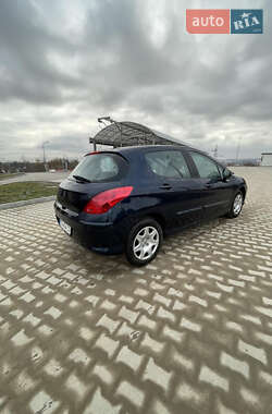 Хэтчбек Peugeot 308 2009 в Львове