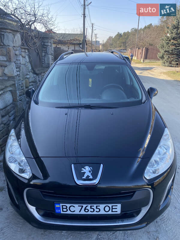 Универсал Peugeot 308 2012 в Львове