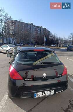 Хэтчбек Peugeot 308 2010 в 