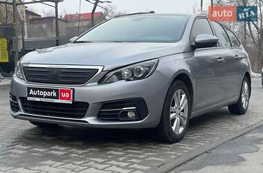 Универсал Peugeot 308 2017 в Киеве