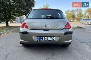 Хэтчбек Peugeot 308 2011 в Николаеве