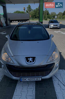 Универсал Peugeot 308 2010 в Ровно