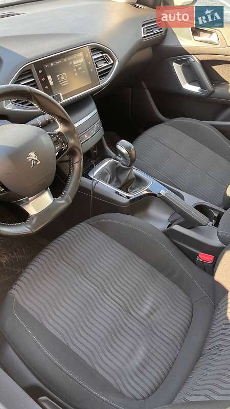 Універсал Peugeot 308 2015 в Києві