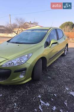 Хэтчбек Peugeot 308 2008 в Софиевке