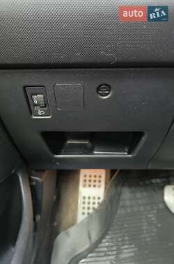 Універсал Peugeot 308 2013 в  фото 9 Універсал Peugeot 308 2013 в