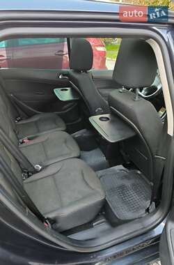 Універсал Peugeot 308 2013 в  фото 21 Універсал Peugeot 308 2013 в
