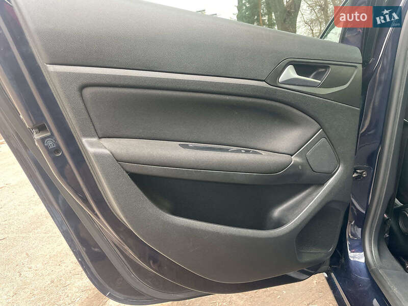 Універсал Peugeot 308 2015 в Києві