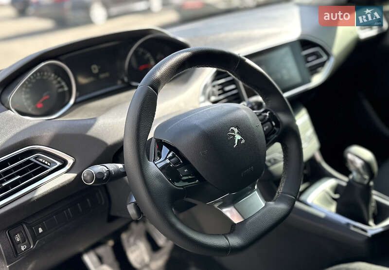 Хэтчбек Peugeot 308 2015 в Днепре фото 14 Хэтчбек Peugeot 308 2015 в Днепре