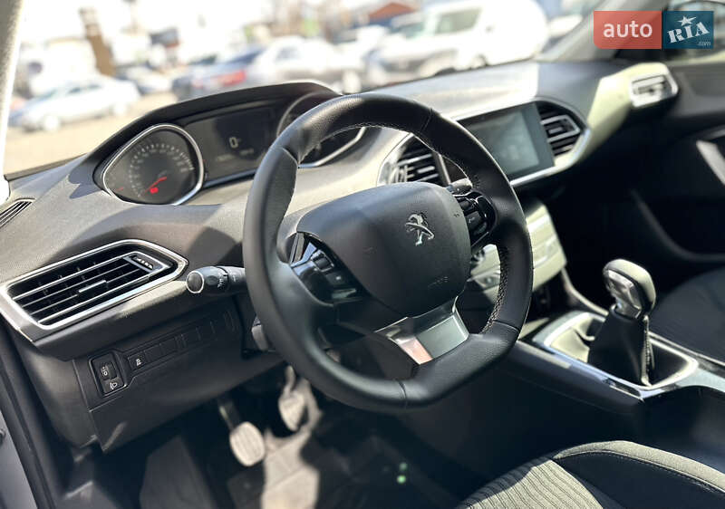 Хэтчбек Peugeot 308 2015 в Днепре фото 16 Хэтчбек Peugeot 308 2015 в Днепре
