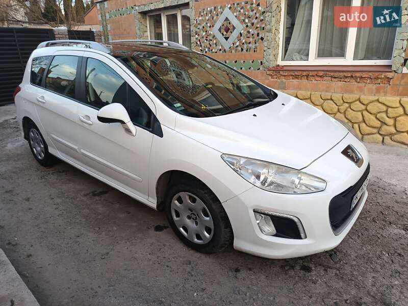 Универсал Peugeot 308 2013 в Дубно