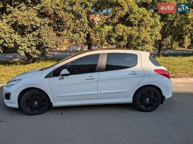 Peugeot 308 2013 Peugeot 308 2013