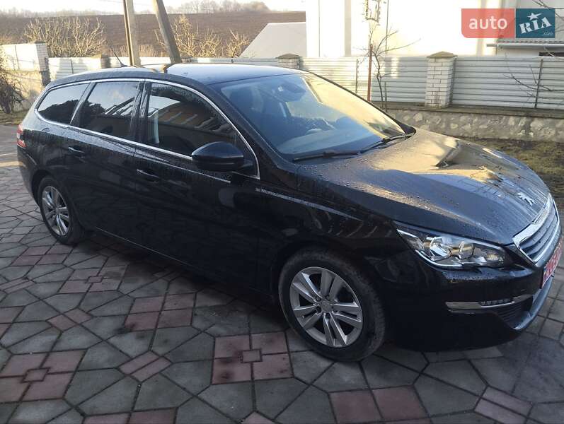 Універсал Peugeot 308 2015 в Волочиську