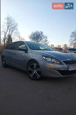 Универсал Peugeot 308 2015 в 