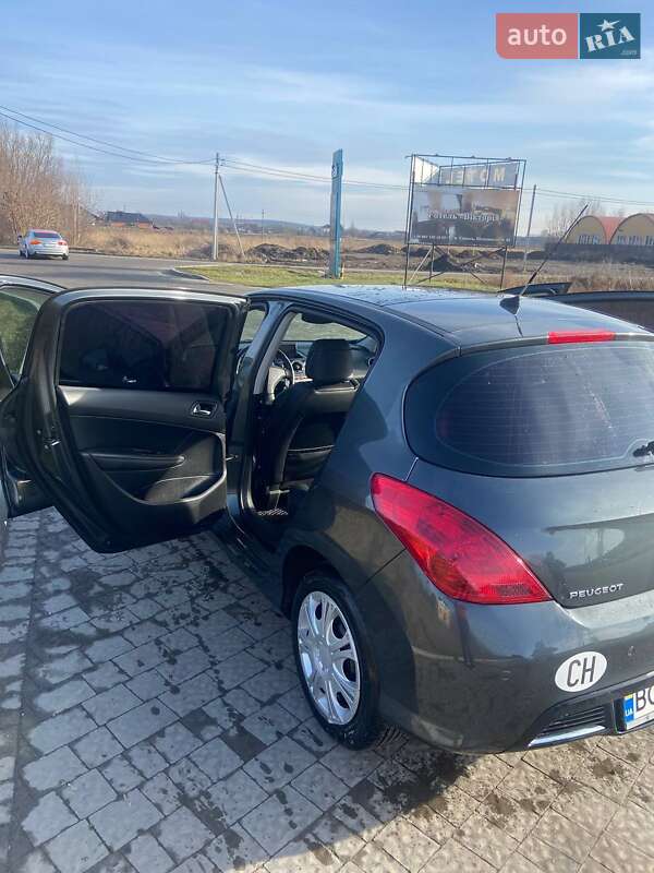 Хетчбек Peugeot 308 2007 в Шептицькому