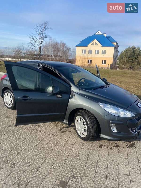 Хетчбек Peugeot 308 2007 в Шептицькому