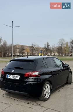 Хетчбек Peugeot 308 2014 в 