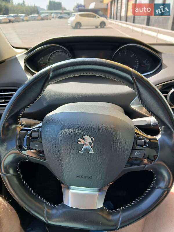 Універсал Peugeot 308 2015 в Черкасах