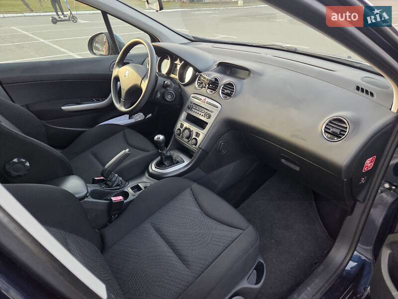 Универсал Peugeot 308 2010 в Броварах