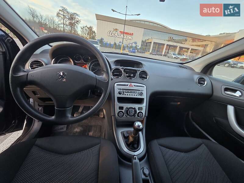 Универсал Peugeot 308 2010 в Броварах