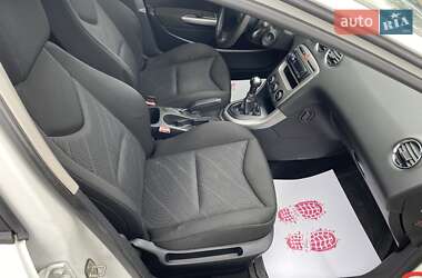 Хэтчбек Peugeot 308 2012 в 