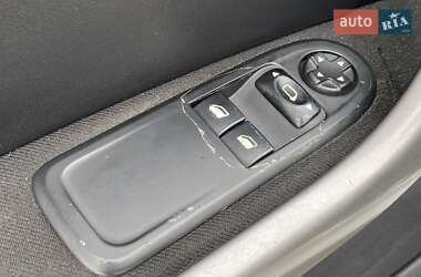 Хэтчбек Peugeot 308 2012 в 
