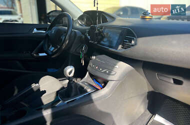 Универсал Peugeot 308 2015 в 