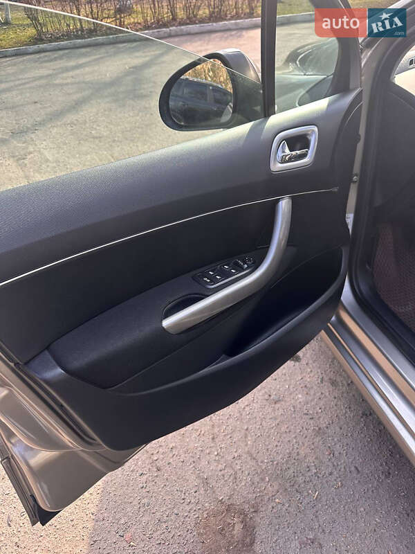 Універсал Peugeot 308 2011 в Дубні