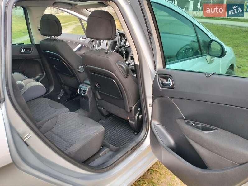 Універсал Peugeot 308 2008 в Рівному