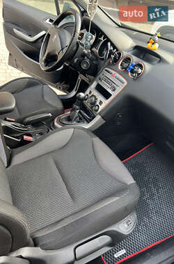 Универсал Peugeot 308 2011 в 