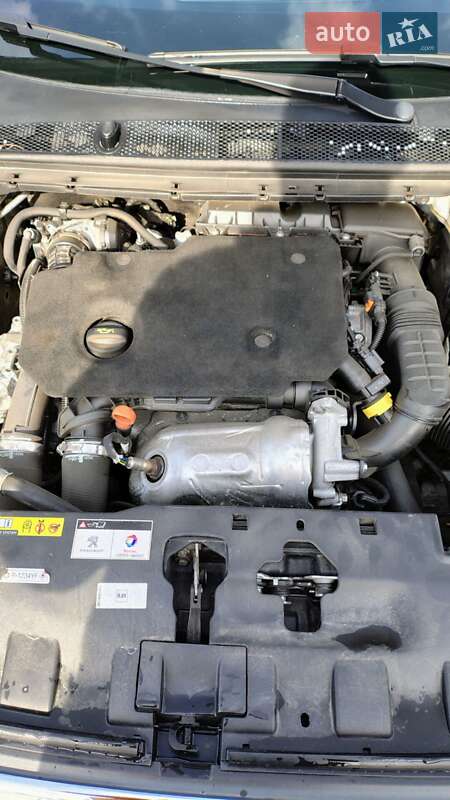 Універсал Peugeot 308 2018 в Полтаві фото 19 Універсал Peugeot 308 2018 в Полтаві