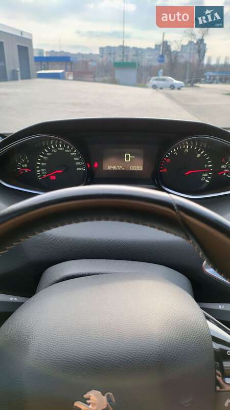 Універсал Peugeot 308 2018 в Полтаві фото 24 Універсал Peugeot 308 2018 в Полтаві
