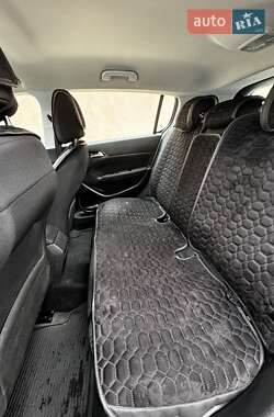 Хетчбек Peugeot 308 2016 в 