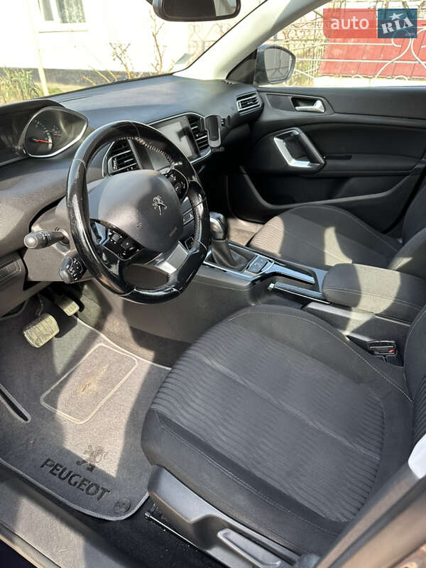 Універсал Peugeot 308 2016 в Вінниці