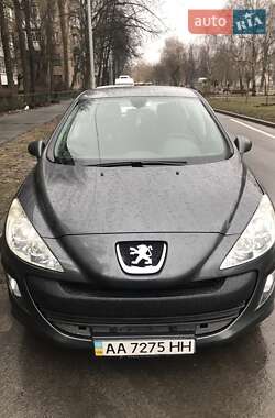 Хетчбек Peugeot 308 2011 в 