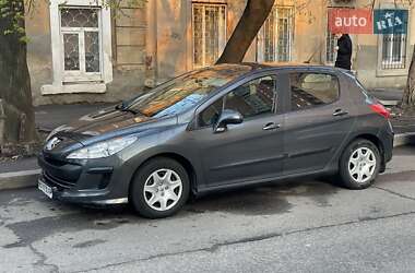 Хетчбек Peugeot 308 2011 в 