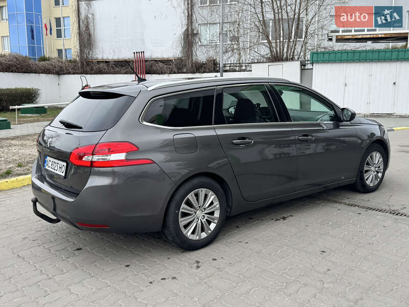 Универсал Peugeot 308 2017 в Луцке