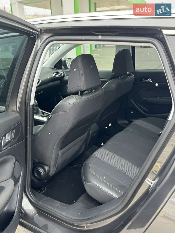 Универсал Peugeot 308 2017 в Луцке