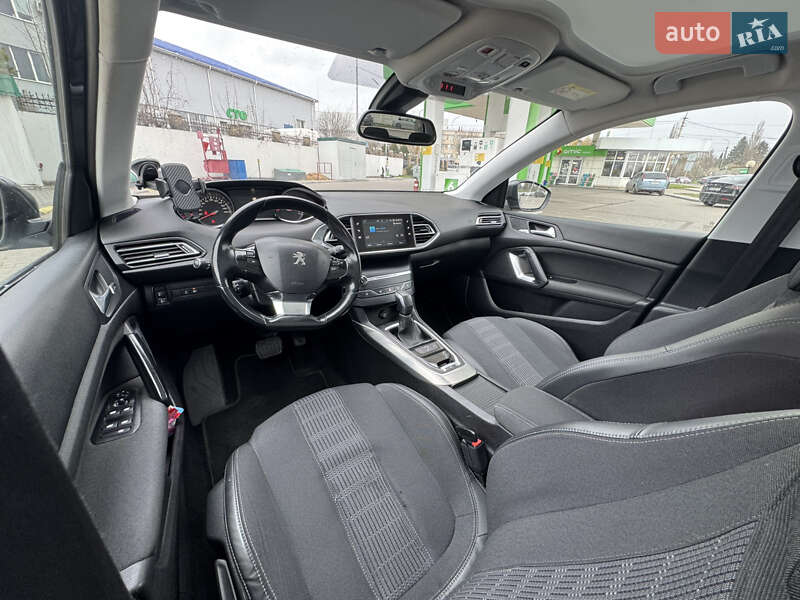Универсал Peugeot 308 2017 в Луцке
