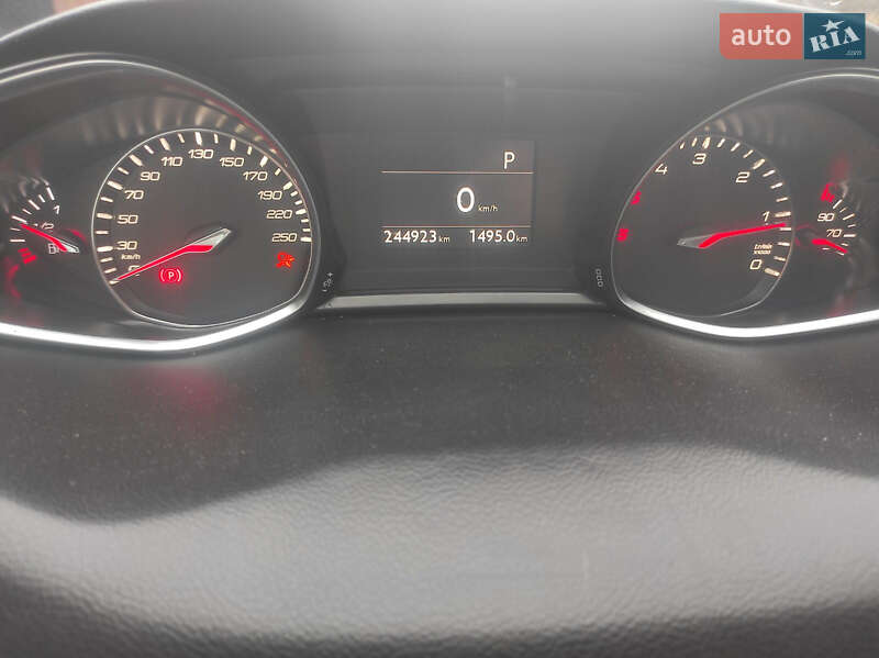 Універсал Peugeot 308 2017 в Дрогобичі