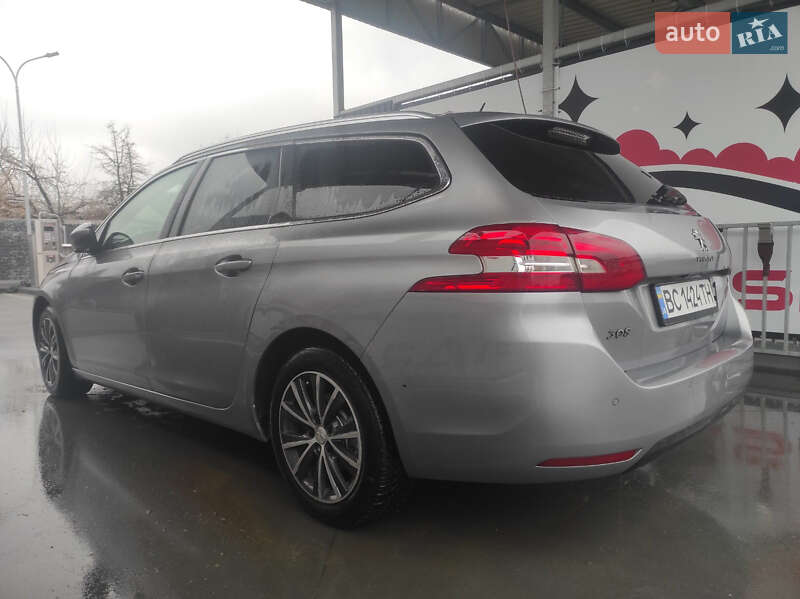 Універсал Peugeot 308 2017 в Дрогобичі
