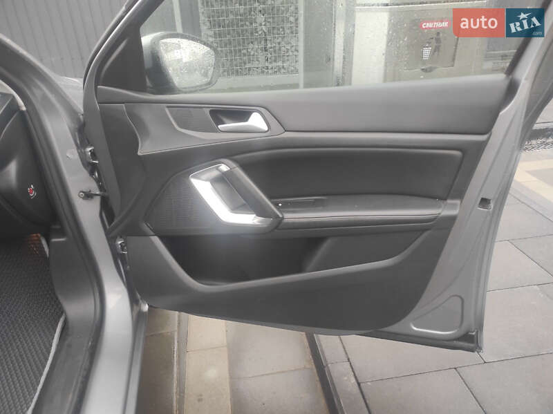 Універсал Peugeot 308 2017 в Дрогобичі