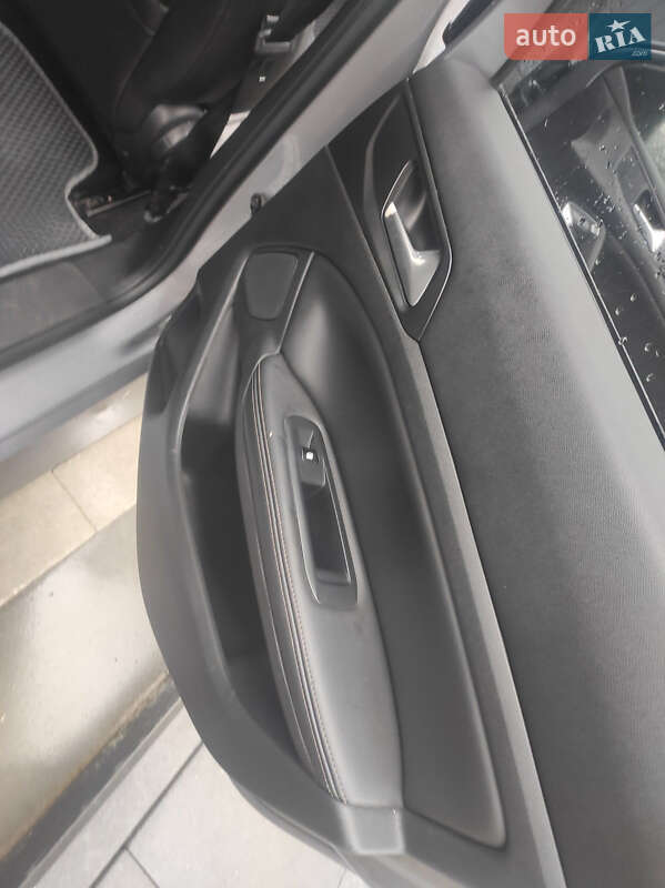 Універсал Peugeot 308 2017 в Дрогобичі