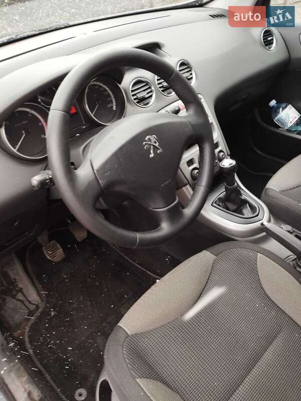 Хетчбек Peugeot 308 2011 в Краматорську