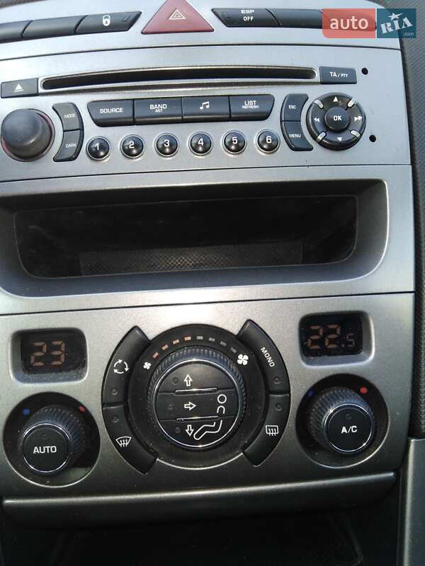 Універсал Peugeot 308 2011 в Львові