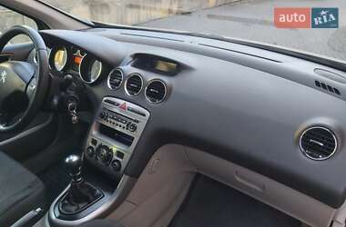 Универсал Peugeot 308 2011 в 