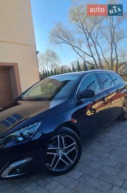 Универсал Peugeot 308 2014 в 