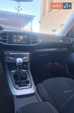 Универсал Peugeot 308 2014 в 