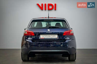 Хэтчбек Peugeot 308 2015 в 